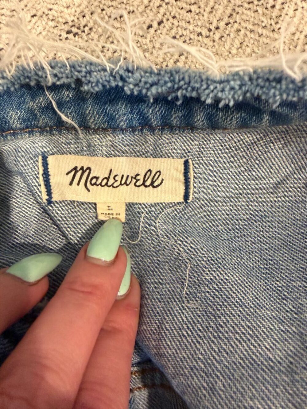 Madewell Distressed Denim Jacket Frayed Raw Hem Cropped Size L - Picture 6 of 6